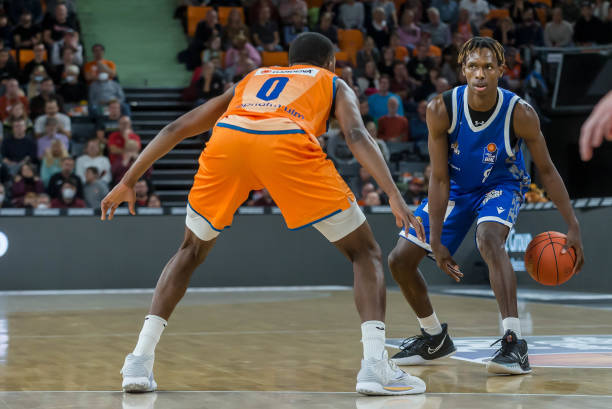 球运动员都 球运动员都